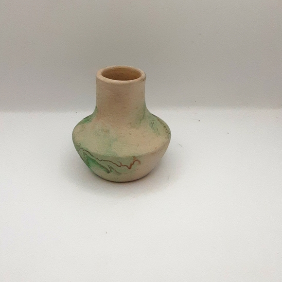 Vintage Nemadji Pottery Vase 3.5" Green/Brown Swirl - Picture 3 of 7